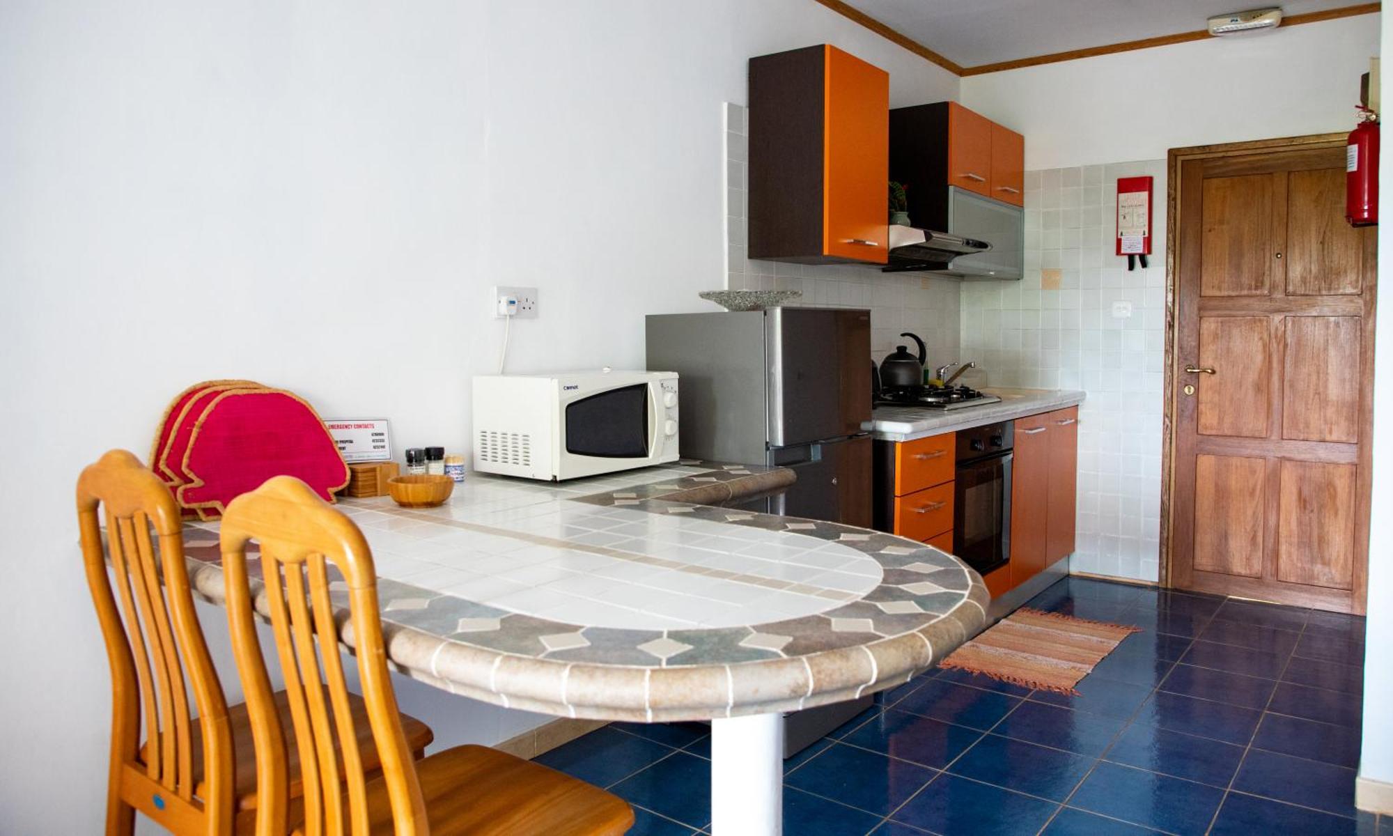 Cavern Apartments Baie Sainte Anne Buitenkant foto
